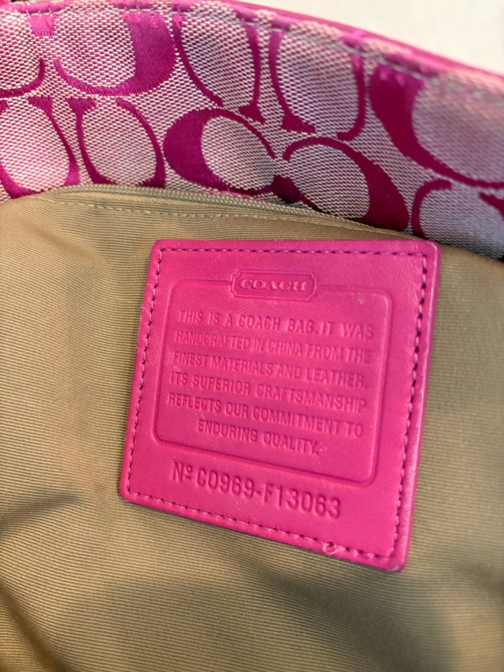 Coach Pink Hamptons Signature Canvas Gallery Tote Bag - Picture 6 of 6